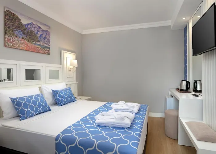 Euphoria Barbaross Kızılot